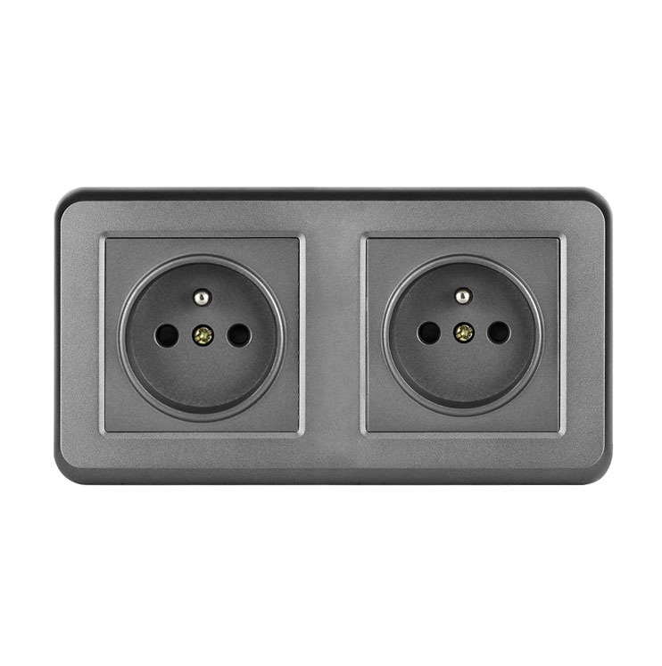 UNIC Elektrick zsuvka 2*230V ern plast v rmeku 153mm