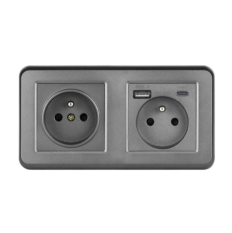 UNIC Elektrick� z�suvka 2x230V+USB+USB C 5V/2,1A (rychl� nab�jen�) plast �ed� v r�me�ku 153mm