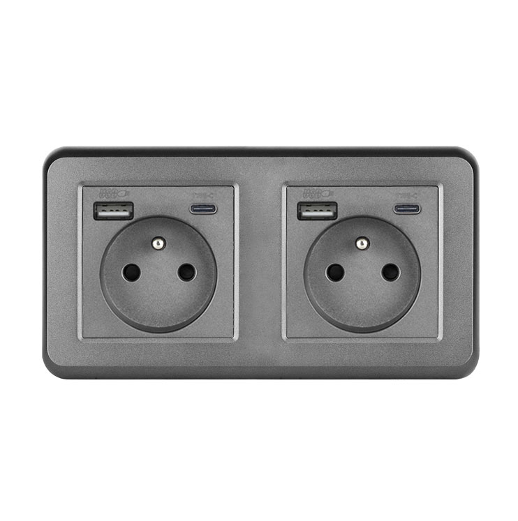 UNIC Elektrick� z�suvka 2x (230V+USB+USB C 5V/2,1A) rychl� nab�jen�, plast �ed� v r�me�ku 153mm