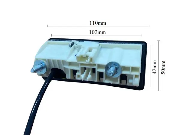 tlacitko pro elektricke ovladani zamku patych dveri vw audi skoda s parkovaci kamerou