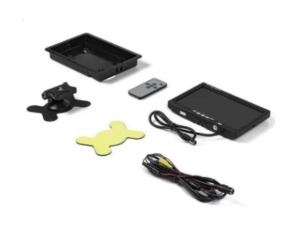 lcd 7"  r008 cinch pro parkovaci kameru a jine video mont. na palubku