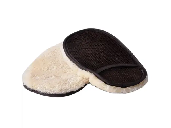 vlnena rukavice na cisteni aut, ktera neposkozuje lak 