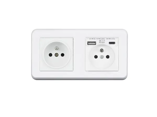 unic elektricka zasuvka 2x230v+usb+usb c 5v/2,1a (rychle nabijeni) plast bila v ramecku 153mm