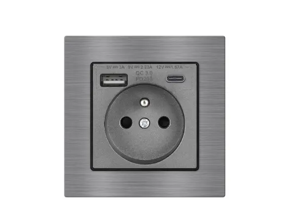 unic elektricka zasuvka 230v+usb+usb c 5v rychle nabijeni, v ramecku 82mm, slitina hliniku seda