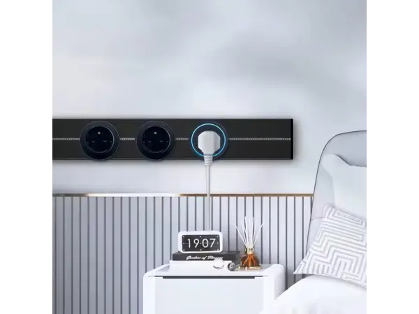 voltline povrchova zasuvkova lista 80cm cerna vcetne zasuvkovych modulu