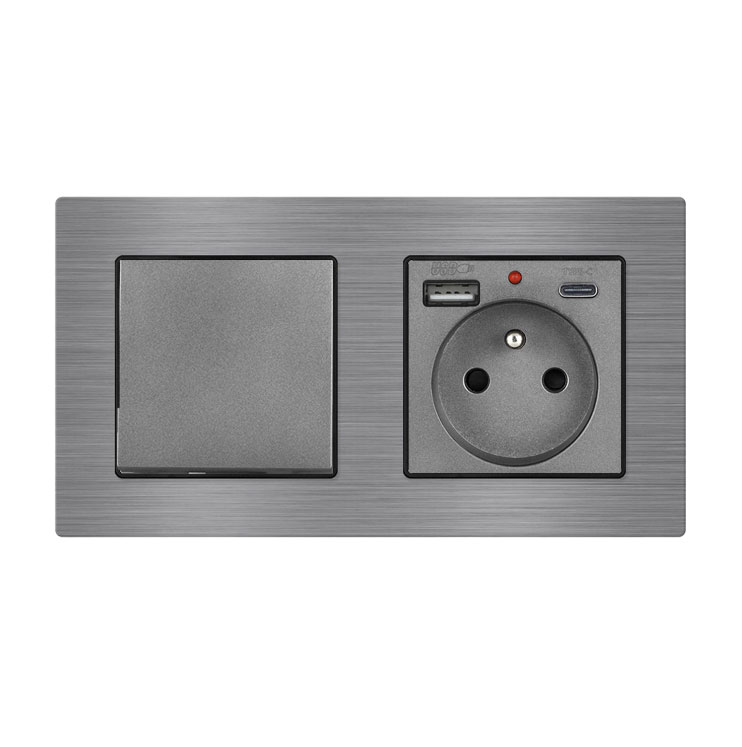 UNIC Elektrick zsuvka (230V+USB+USBc 5V) + vypna jednoplov .1 v rmeku 153mm, slitina hlinku ed